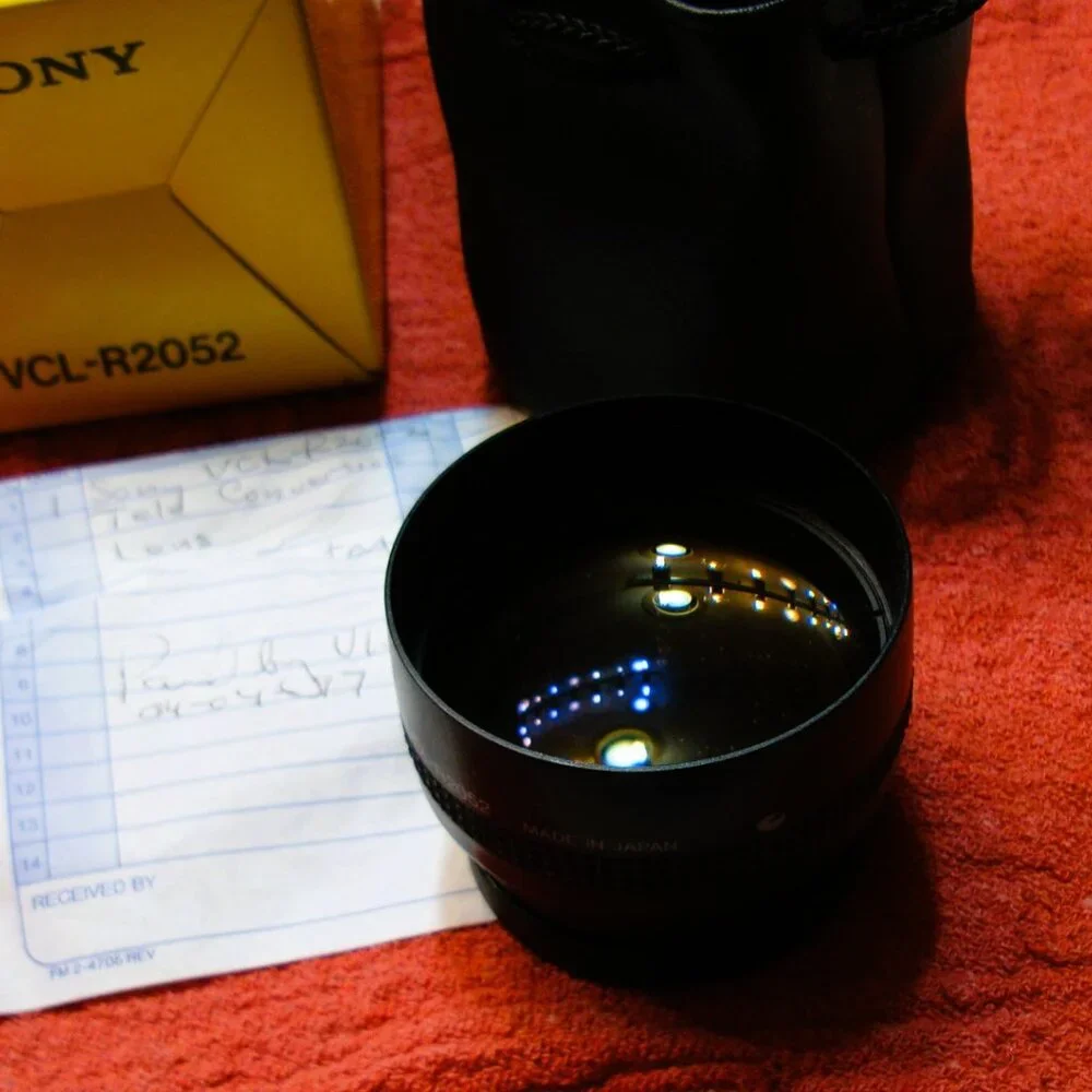 Sony VCL-R0752 Wide Conversion Lens with 0.7 x magnification (for 52mm lens)